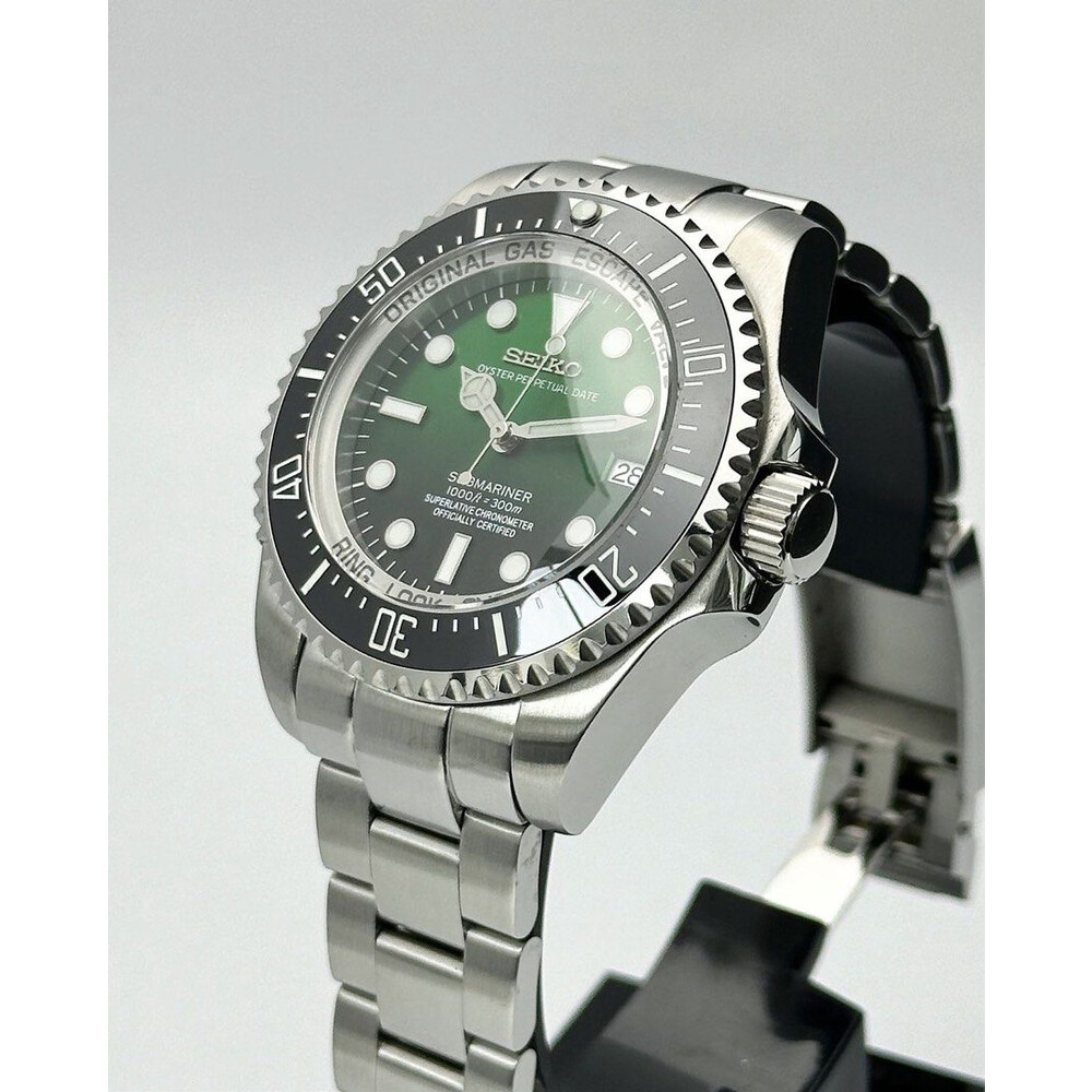 Submariner 44mm on sale